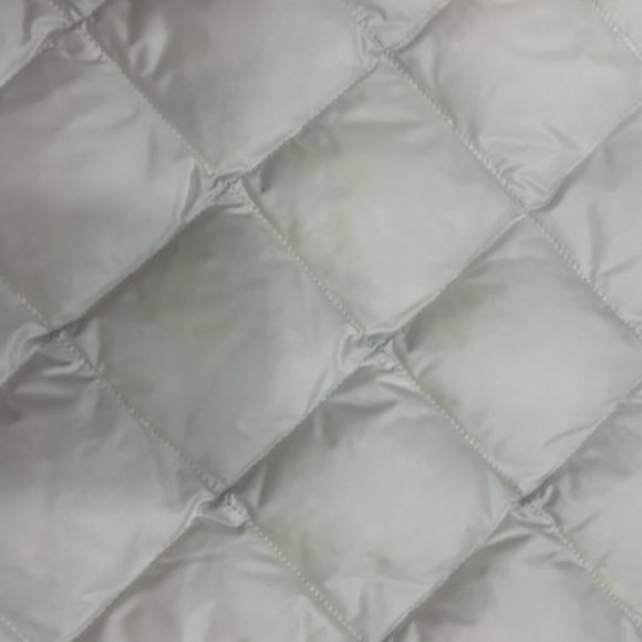 MONCLER Ain Logo-Pattern Topper size 2 - Picture 10 of 12